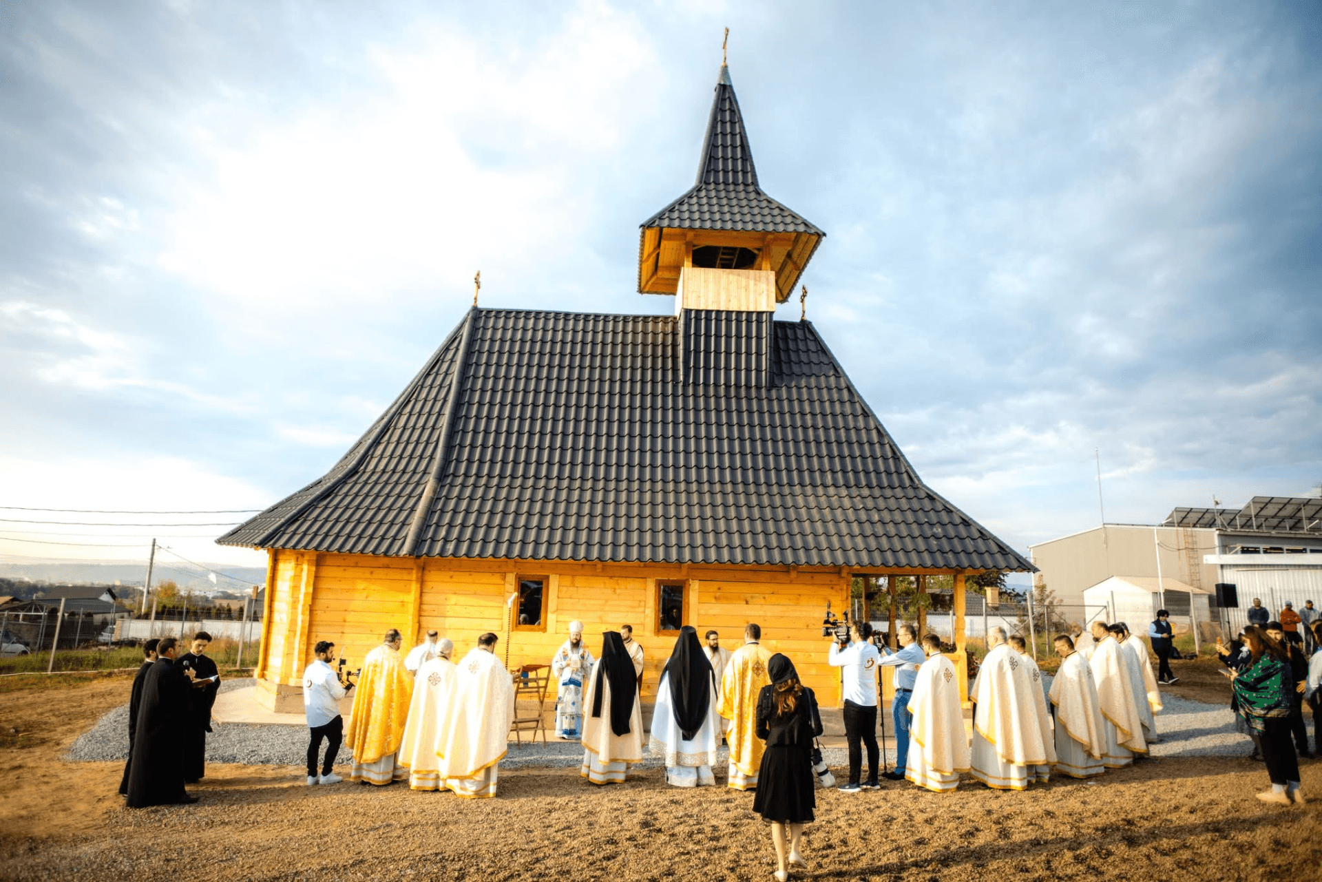 Sfințirea Paraclisului ,,Sf. M. Mc Mina” a Parohiei Sfinții Părinți Ioachim și Ana — foto 4